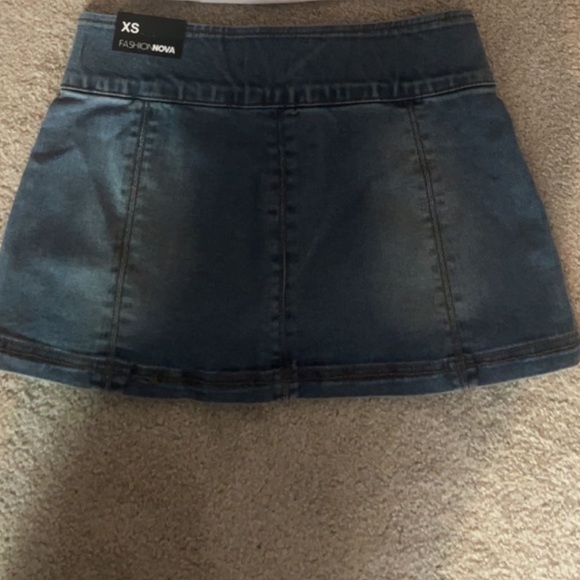 Mini skirt - Picture 1 of 1